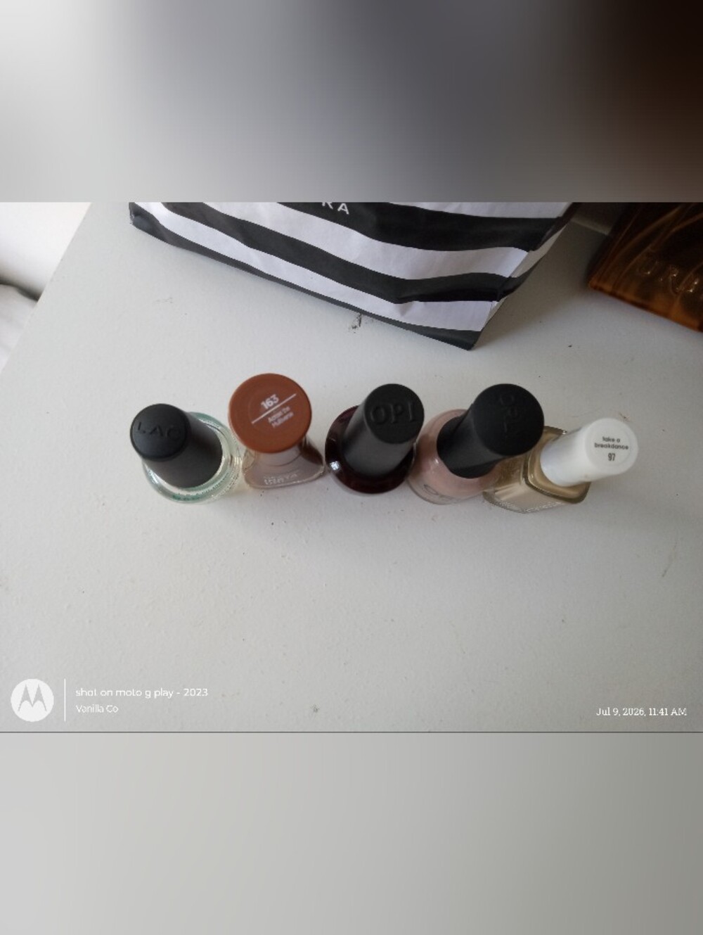 SOLD OUT Makeup Bundle Black White Small - Picture 15 of 16